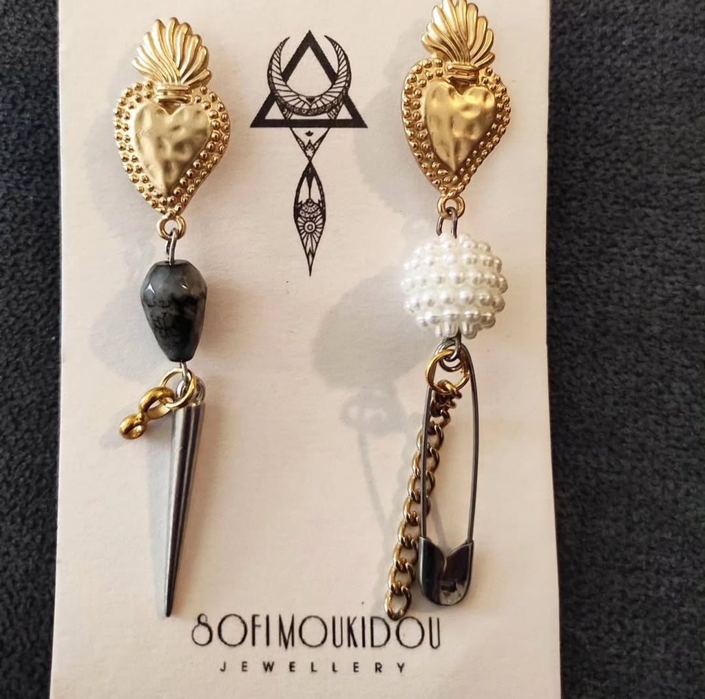 Alternative heart earrings - Sofi Moukidou